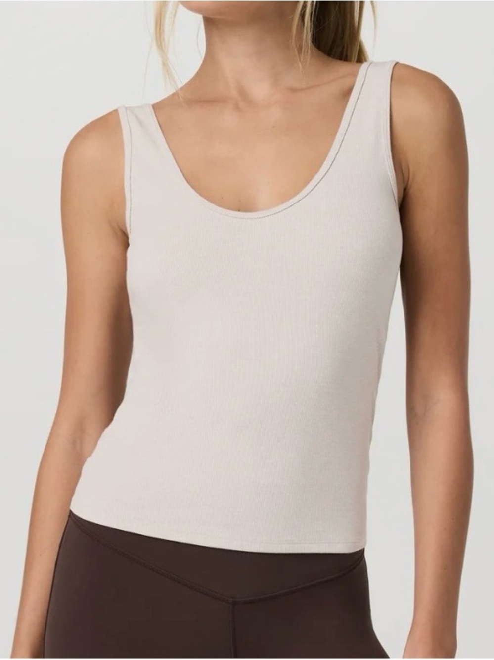 Vuori pose twin tank